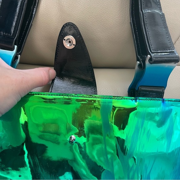 YUIMA NAKAZATO metallic envelope tote bag NEW - Picture 5 of 10